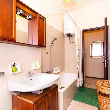 Parco Della Tesoreria Bright And Functional Flat *